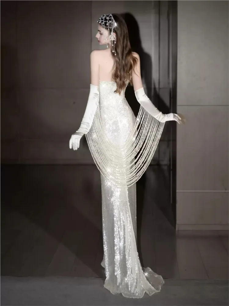 

A new niche and light luxury strapless fishtail banquet dress with sequins from heavy industry