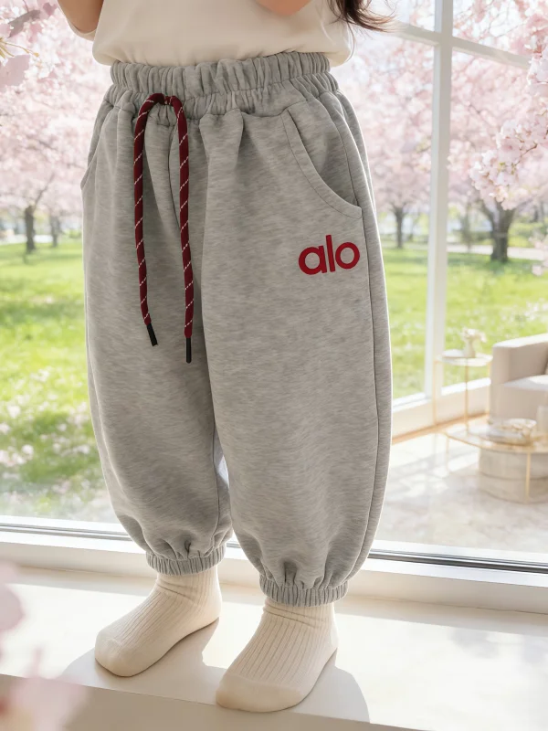 

Детские спортивные брюки унисекс с вышивкой, свободные повседневные штаны с надписями, удобные брюки для детей, весенняя мода