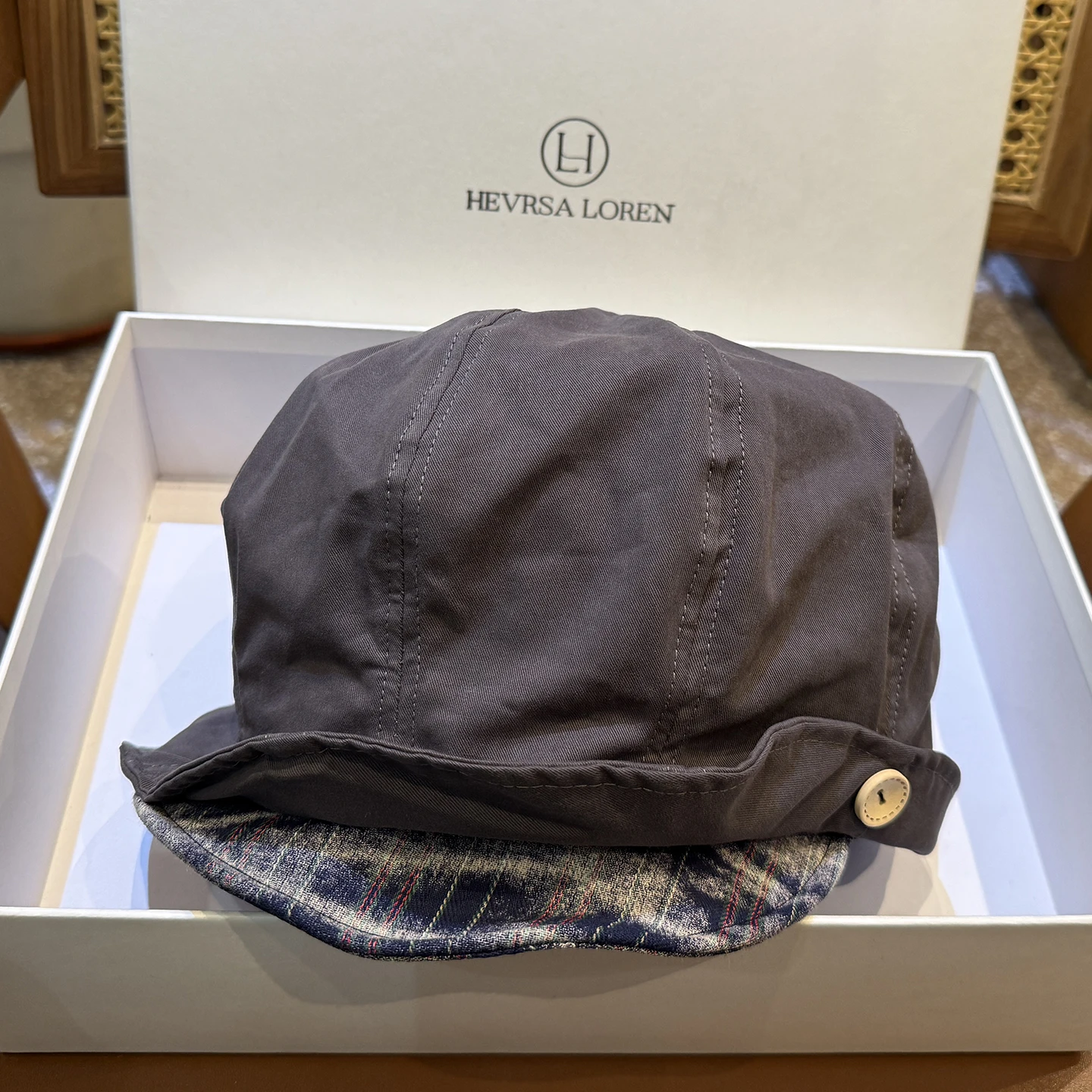 日本の格子縞ベレー帽女性のヴィンテージ芸術的なボタン付き八角形帽子顔痩せ雲帽子大きな頭囲