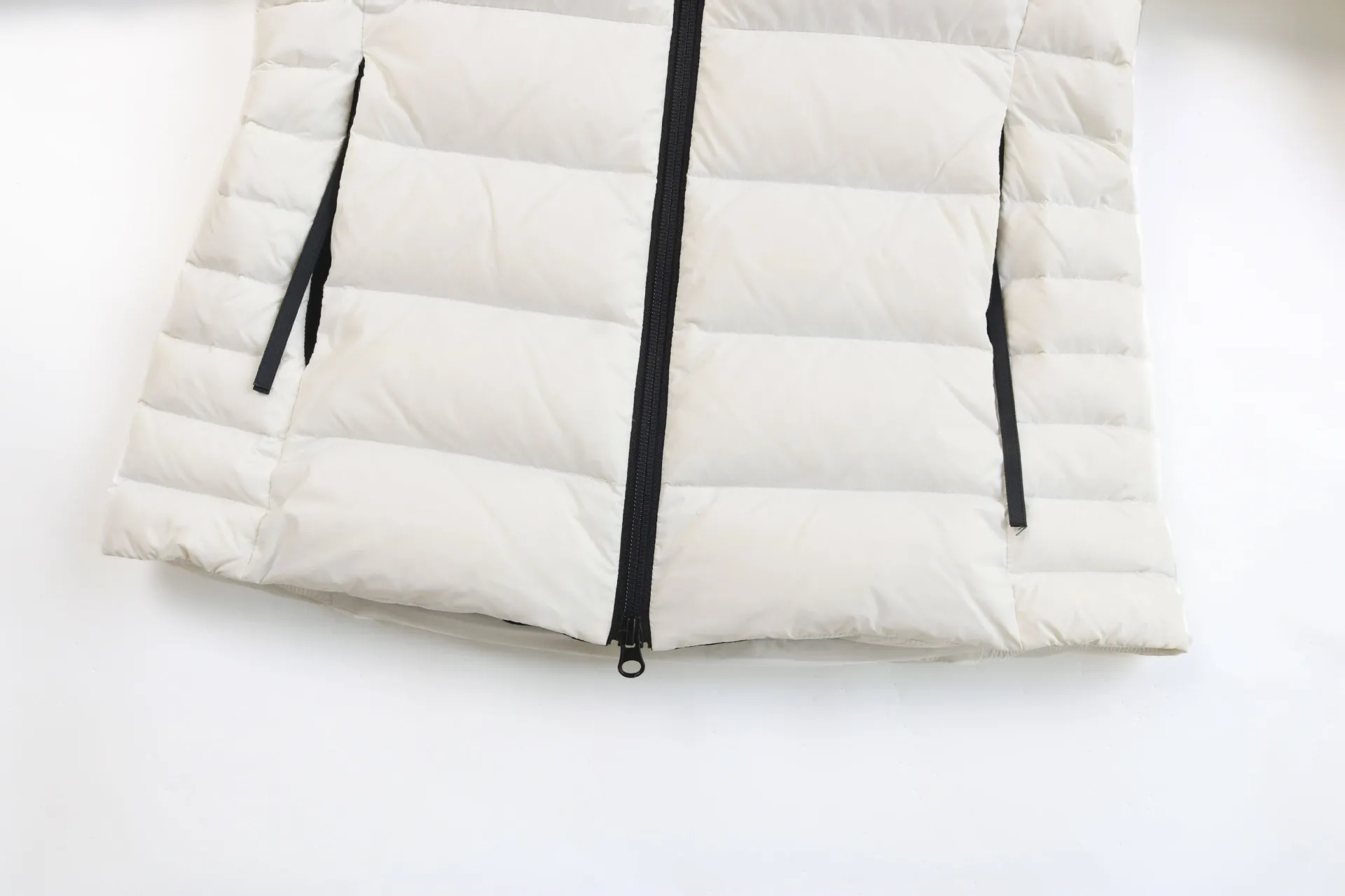 Winter Short Pork Rib Style Hooded Down Jacket Women White Duck Down Zipper Parker Outwear Female Outdoor Cold Proof Down Jacket