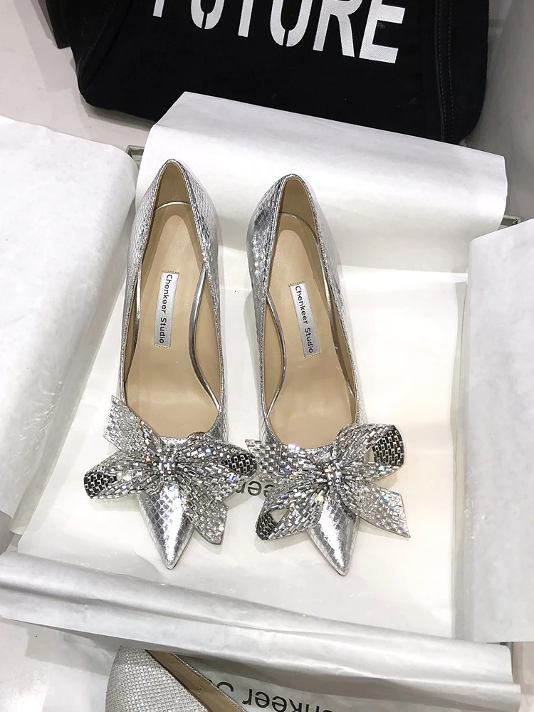 2024 New Water Diamond Pointed Thin High Heels, Silver Bow, High end, Non tiring Single Shoes, Banquet Shoes