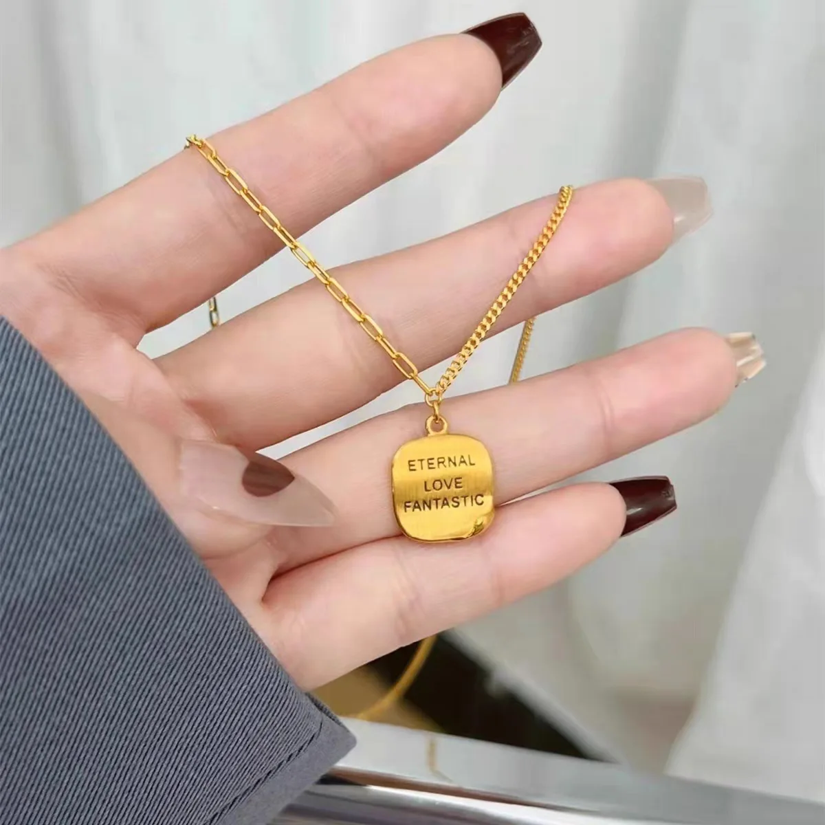 

Luxury 24K 9999 Pure Gold real gold Curled Small Square Brand Necklace AB Chain Chocolate Brand Clavicle Chain
