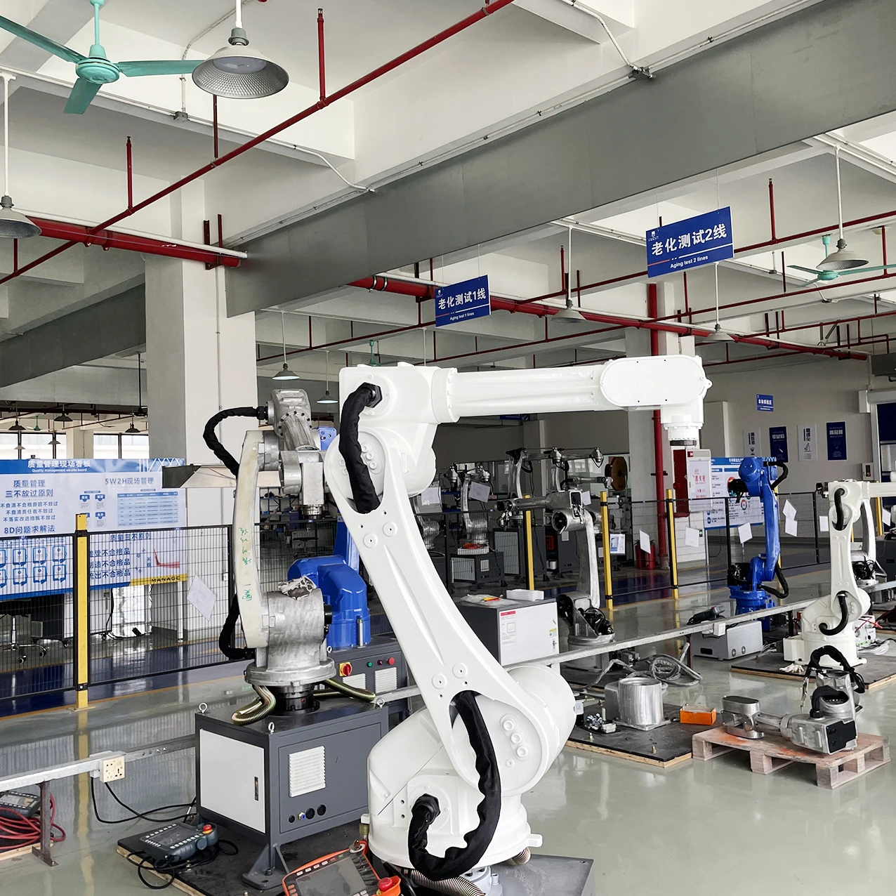 Six-axis industrial ro bot PLC motor 6kg load IP65 high efficiency, programmable, for laser marking, spray welding