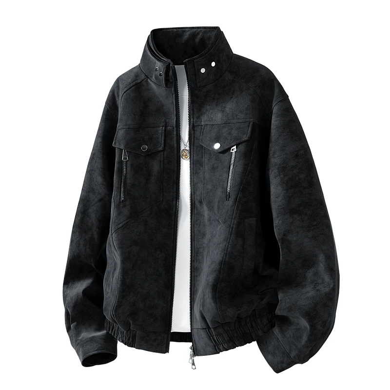 

Мужская куртка большого размера из искусственной замши с воротником-стойкой — застежка-молния с карманами с клапанами, мягкая текстура и модная весна и осень