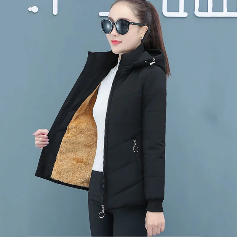 새로운 여성용 벨벳 코튼 재킷 겨울 따뜻한 후드 파카 오버코트 여성 패딩 재킷 캐주얼 다운 코튼 재킷 5XL