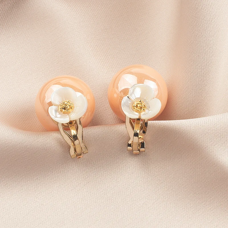 WENHQ Korean Style Sweet  Clip on Earrings Women\'s Fashion Pearl Shell Camellia Flower Cuff Earrings Hypoallergenic Ear Clip New