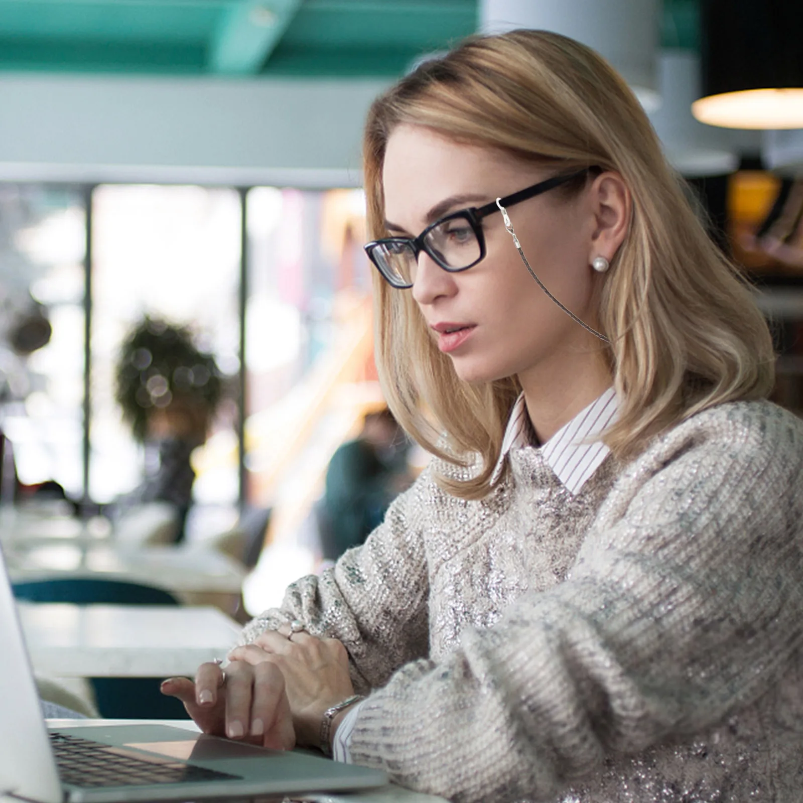 1 قطعة حبل تعليق للقناع للنظارات، حزام رقبة خفيف الوزن بسطح ناعم يثبت القناع بإحكام ومضاد للضياع للاستخدام من قبل البالغين والأطفال