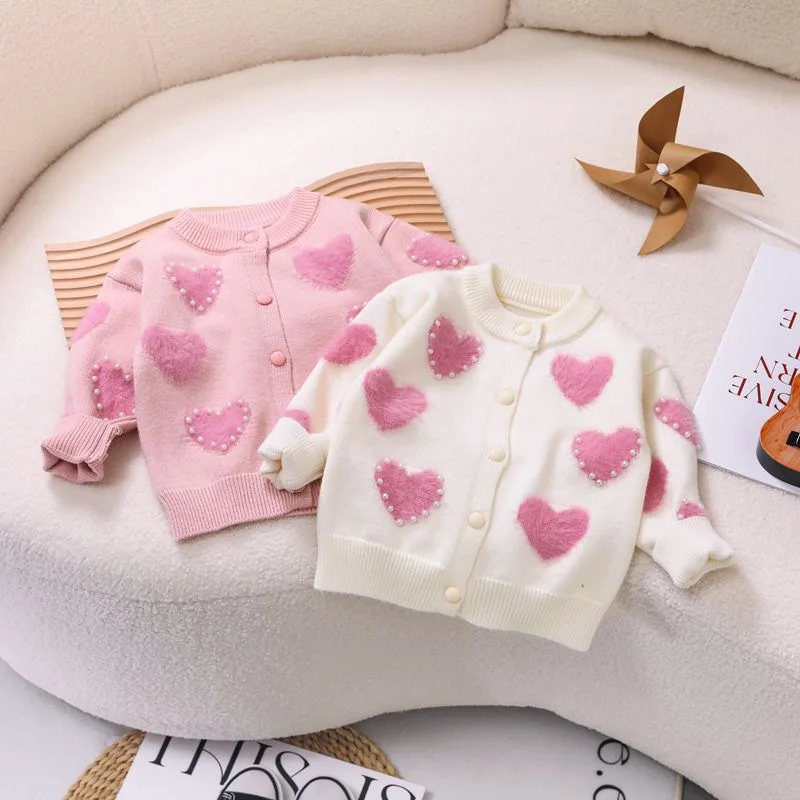 Girls' Sweaters Cardigans for Autumn and Winter 2025 Baby Knitwear Jackets Heart-shaped Outerwear Stylish Tops Girls' Cardigans