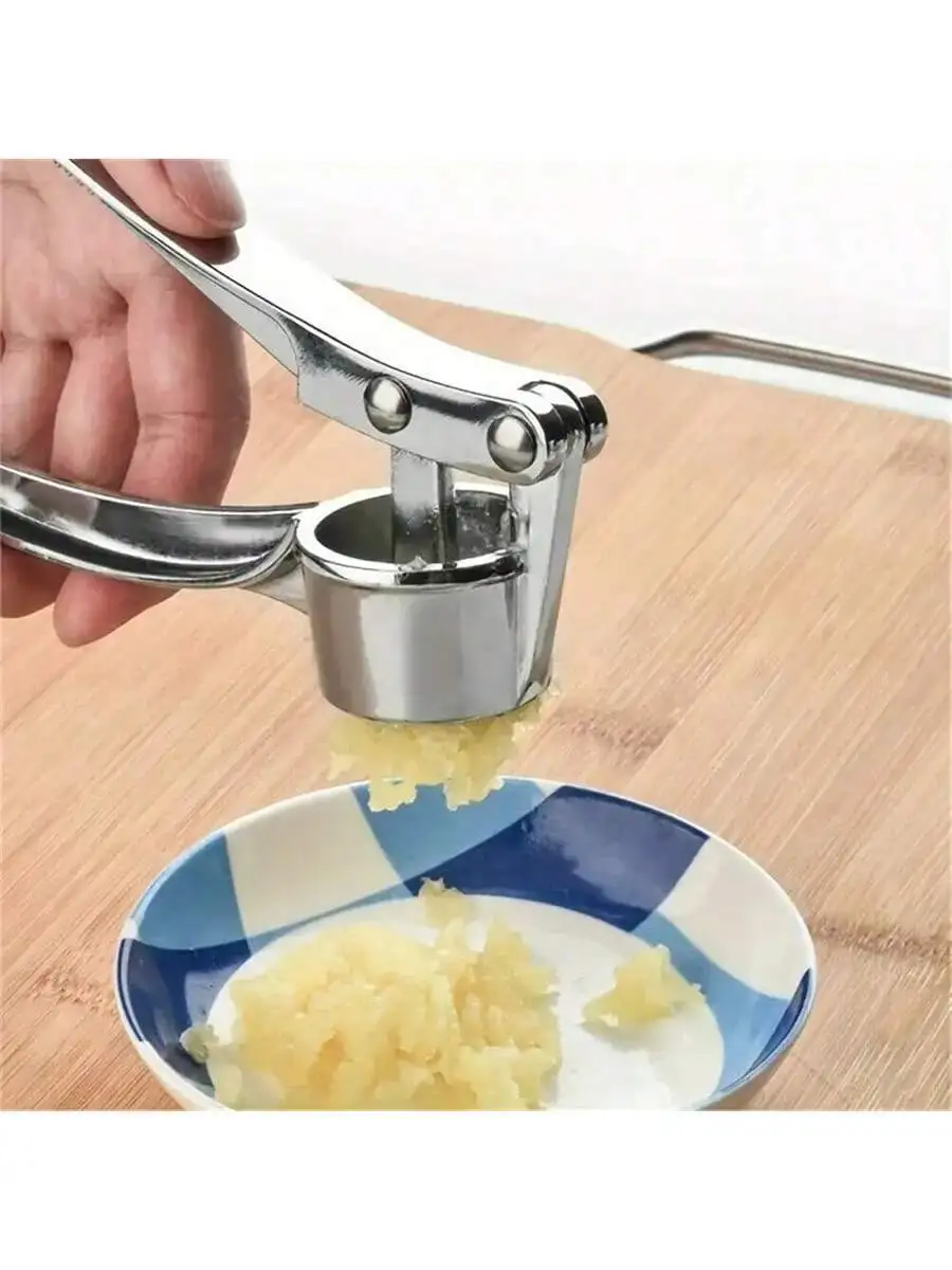 1 Piece metal Garlic Press Manually Crusher Handheld Ginger Kitchen Tools