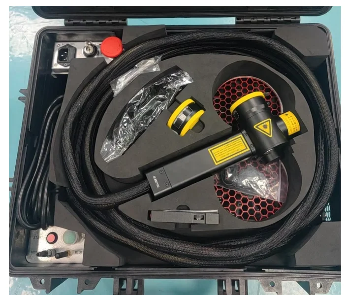 

Лазерная установка Pulse Industries для очистки металла, дерева и краски с технологией волоконного лазера для удаления ржавчины