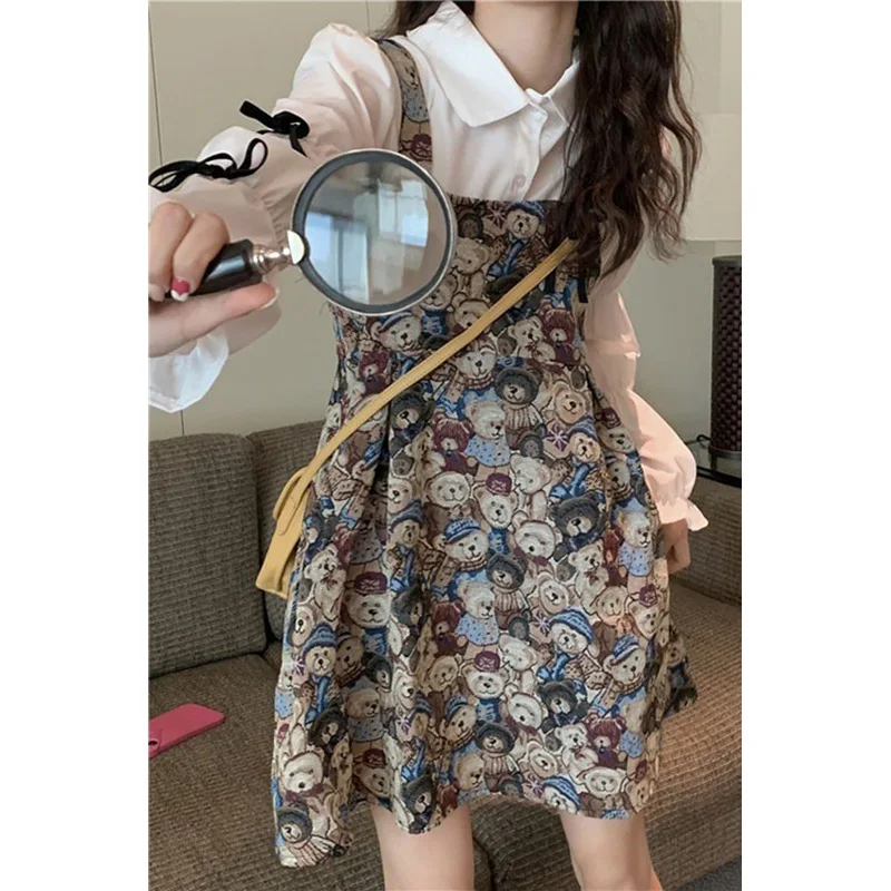 Gonna con bretelle a forma di orso retrò da donna Design di inizio autunno e primavera Senso di nicchia francese Vita che dimagrisce Abito a trapezio Set da due pezzi