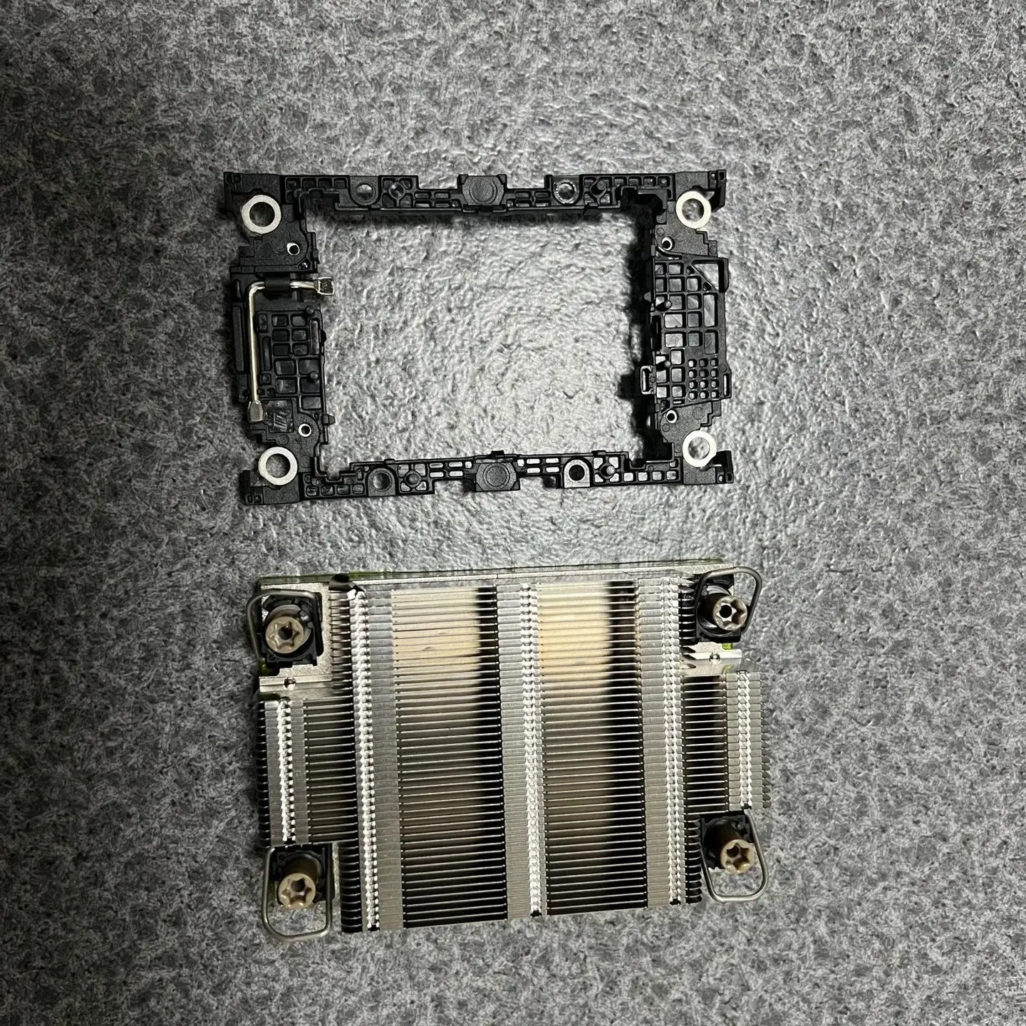 New For Dell PowerEdge R760 R660 R660XS CPU Heatsink with Cage 3WKXR 03WKXR