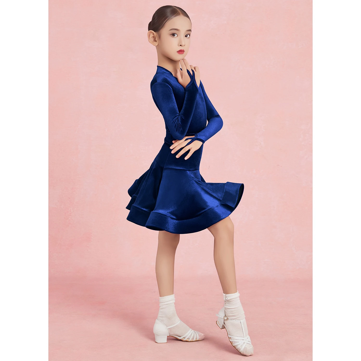 2026 Girls Latin Dance Competition Clothing V Neck Velvet Long Sleeves Dress Fishbone Skirt Cha Cha Dance Practice Wear DNV25873
