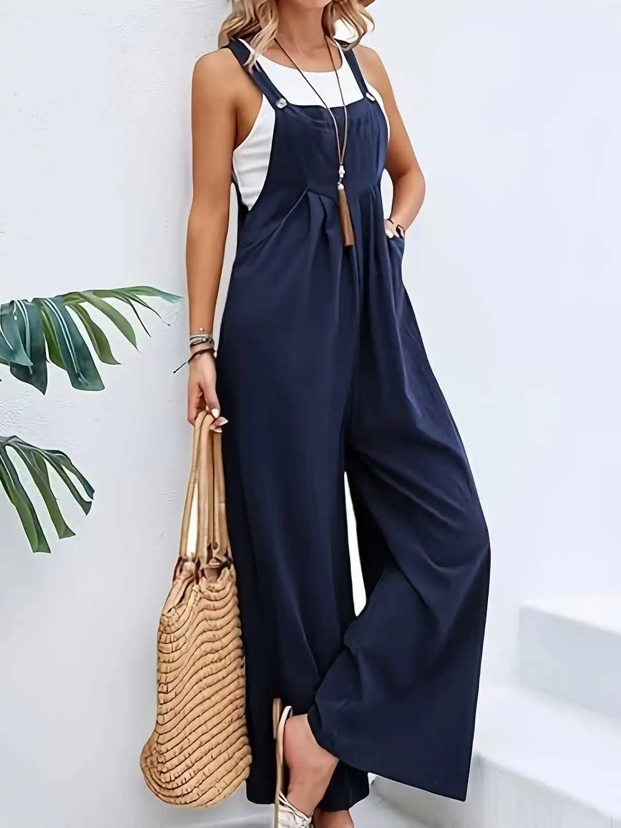 

Vacation style age reducing suspender overalls for women,Simple versatile loose slimming suspender pants