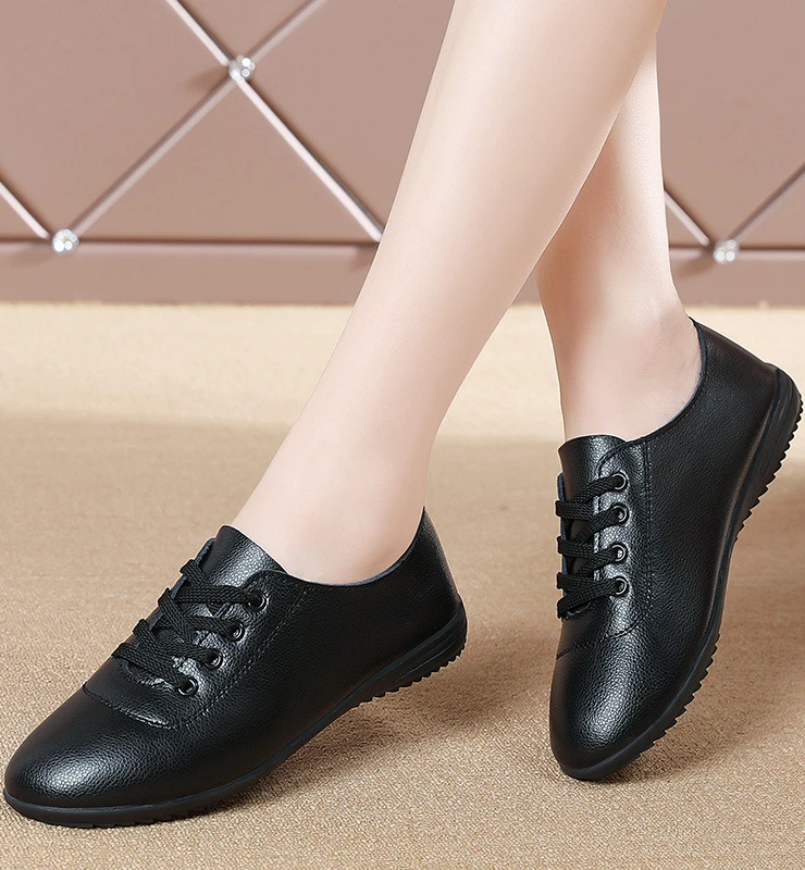 Genuine Leather Soft Sole Walking Shoes for Women Lace Up Sneakers Female Luxury Slip-On Flat Single Loafers Woman Spring Summer