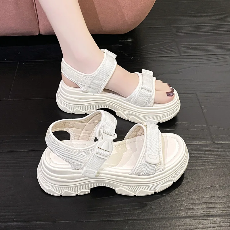 Beach Sandal Woman Luxury Clogs With Heel Muffins shoe 2024 Summer Female Shoe Thick Flat Girls Low Comfort New Beige Fashion Sc