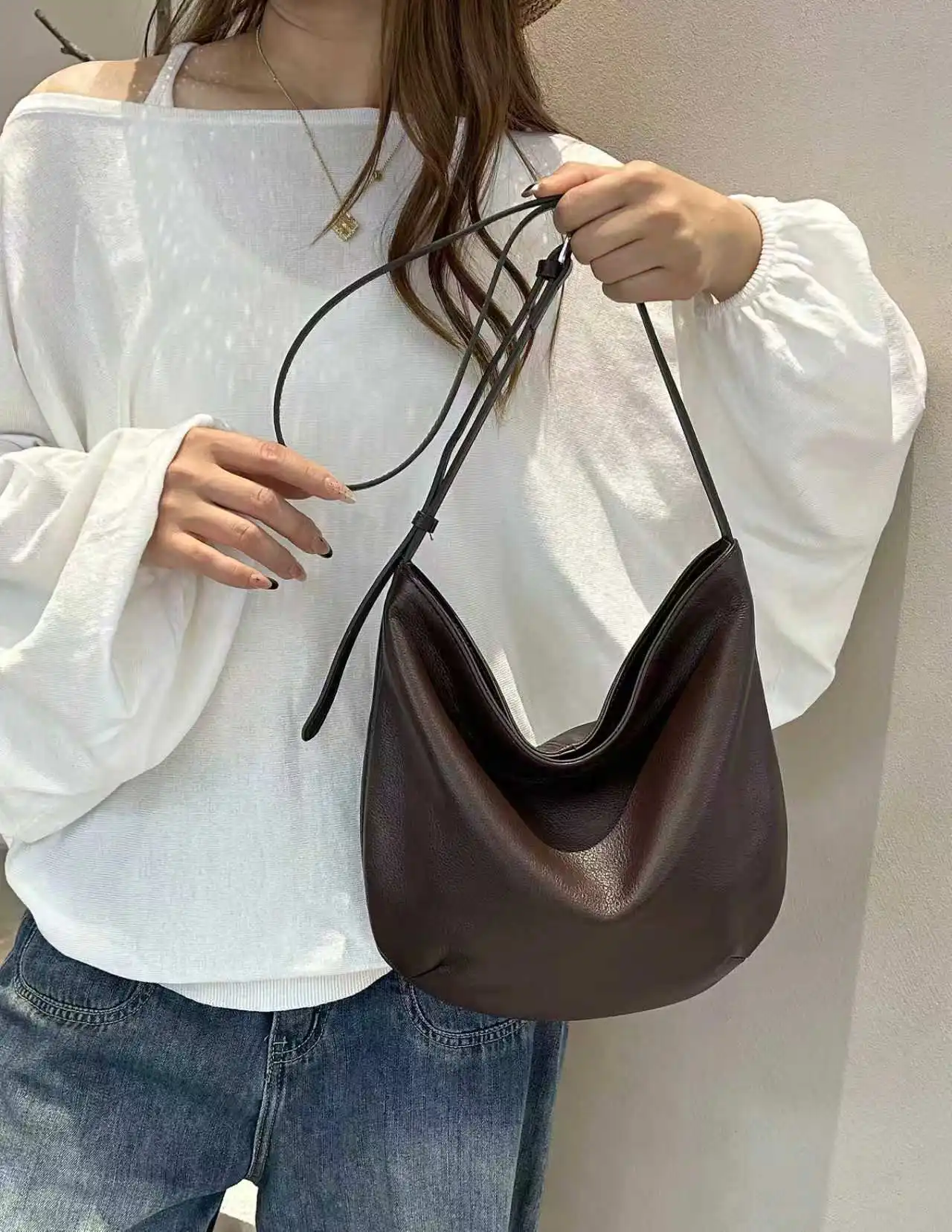New Arrival Early Spring 2026 Solid-Color Full-Grain Leather Half-Moon Bag, Minimalist Stylish Versatile Shoulder Handbag for Wo