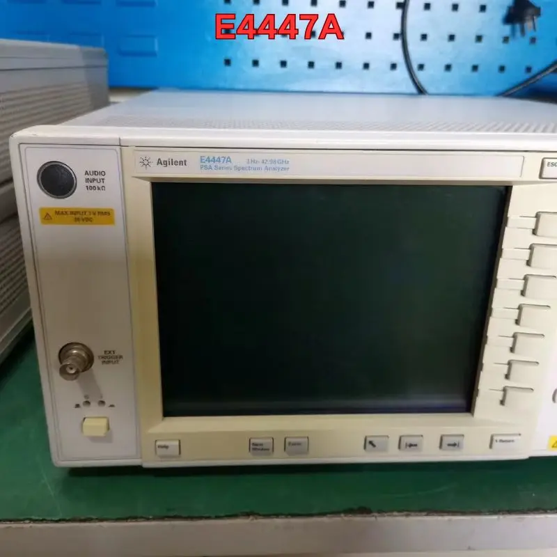 Second-hand Agilent E4447A, spectrum analyzer, 3Hz~42.98GHz, good function