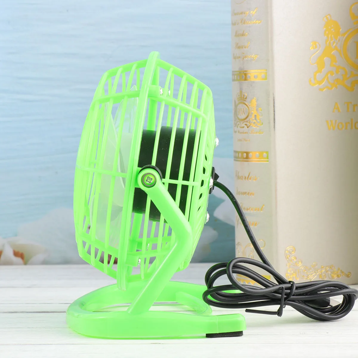 

1Pcs Convenient USB Mini Fan Rechargeable Handheld Desktop Fan Portable Lightweight Small Fan