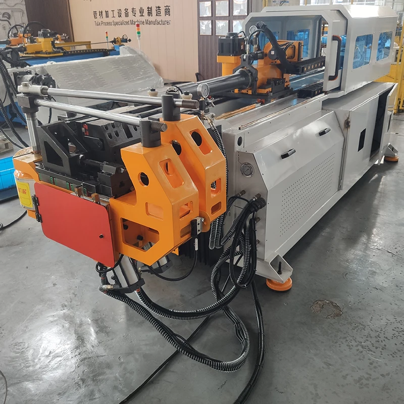 Piegatrice per tubi e tubi a 4 assi con funzione di piegatura a pressione macchina piegatubi cnc per sedia in acciaio alluminio automobilistico in vendita