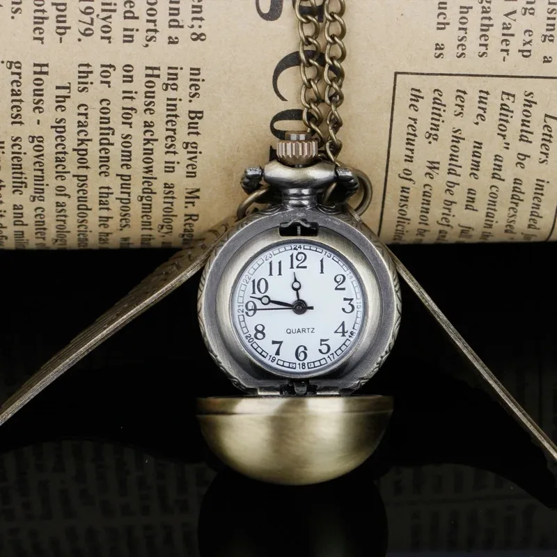 Vintage Wing Ball Quartz Pocket Watch Exquisite Necklace Pendant Fob Chain Magic Steampunk Pocket Watch Men and Women