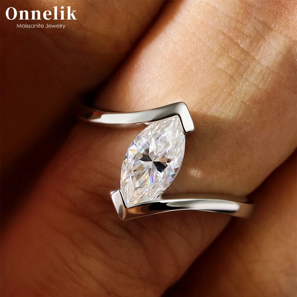 Onnelik 1CT Moissanite Solitaire Ring 100% S925 Sterling Silver 18K Gold Plated Wedding Anniversary Bride Jewelry Gift for Women