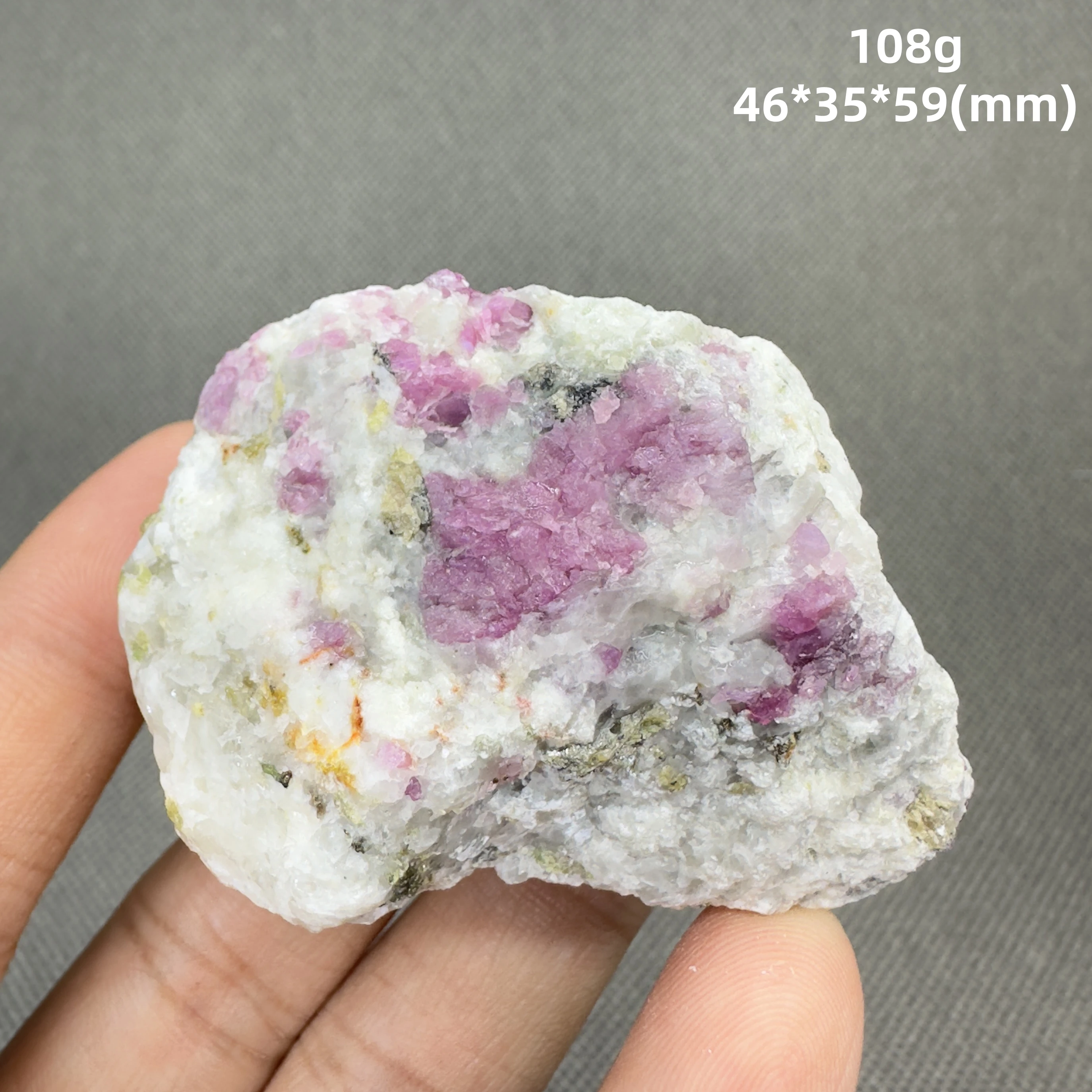 Natural Vietnam ruby rough mineral specimen healing quartz (crystals and stones Quartz crystal stones )