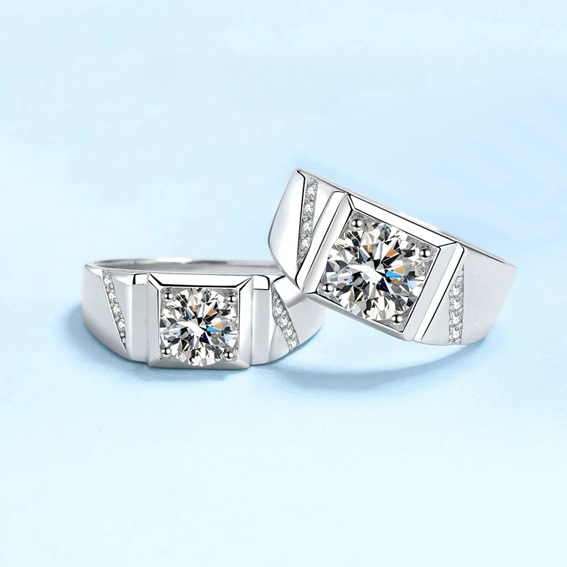 Designer Jewelry Mens 18K White Gold VVS1 2Carat D Color Moissanite Diamond Prong Setting Luxury Quality Channeling Style Rings