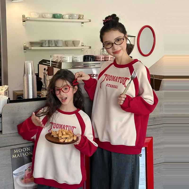 2026 Family Matching Round Neck Hoodies Parents & Kids Fleece-lined Sweatshirts Warm Winter Outfits Mom Daughter Son Dad Clothes