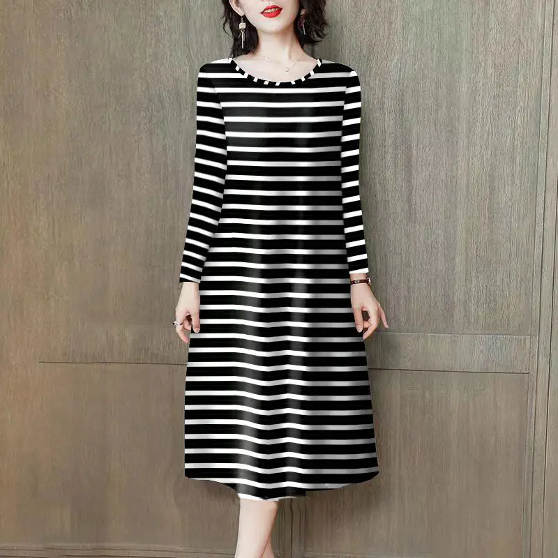 2023 Autumn and Winter Women\'s Pullover Round Neck Patchwork Polka Dot Striped Loose Fashion Casual Elegant Long Sleeve Dress