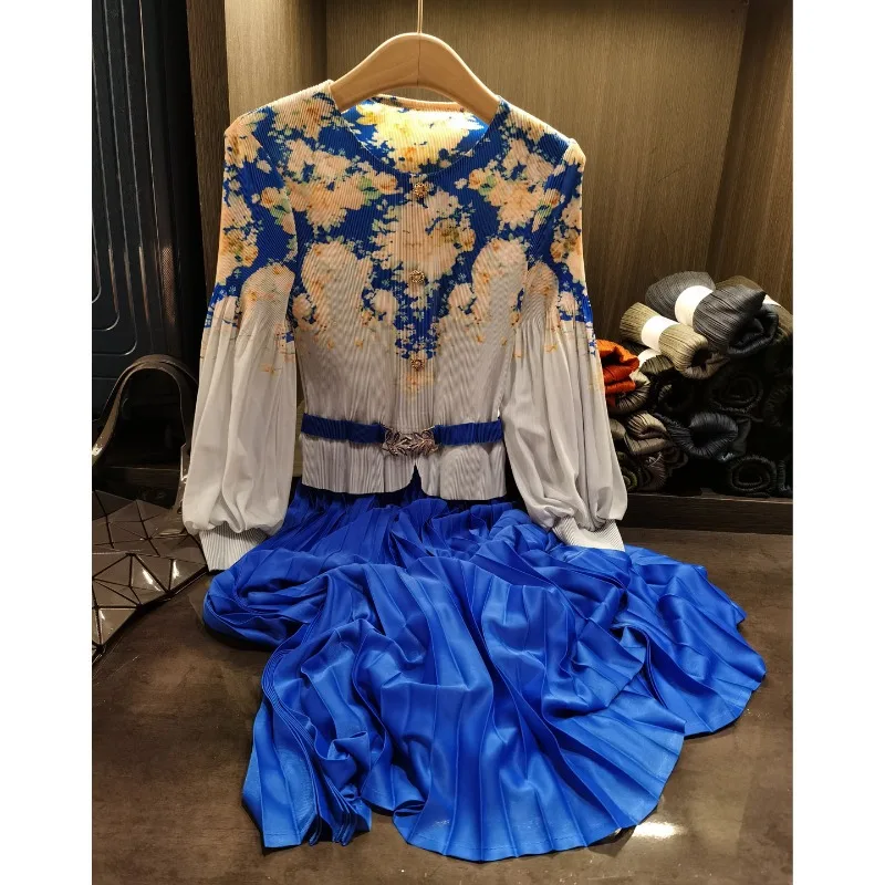 فساتين مياكي ذات ثنيات لخريف 2025 فستان عتيق مطبوع بطيات فستان جديد بأكمام واسعة وخصر نحيف ورقبة مستديرة تنورة طويلة #4