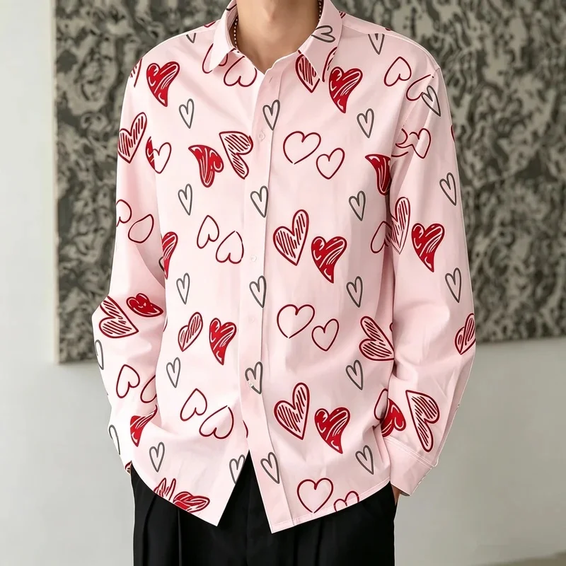 Fresh and hand-painted red and gray heart all-over print men's long-sleeved shirt, loose-fitting and drapey, perfect for dates.