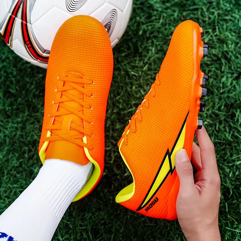 Men Football Shoes Breathable Indoor Training Soccer Shoes Futsal Long Spikes Ultralight Non-Slip Outdoor Sport Cleats Grass