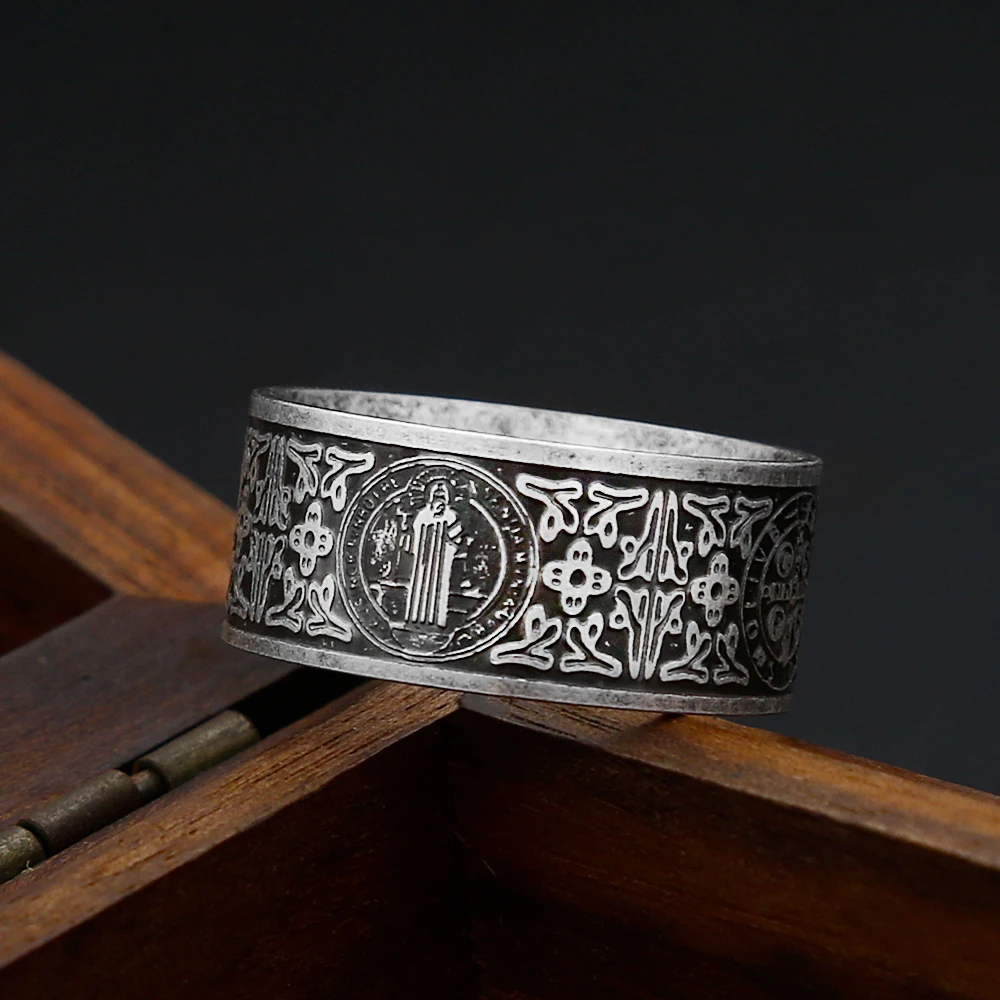 Vintage Stainless Steel Saint - Men'S Fashion Easter ulasan dan harga