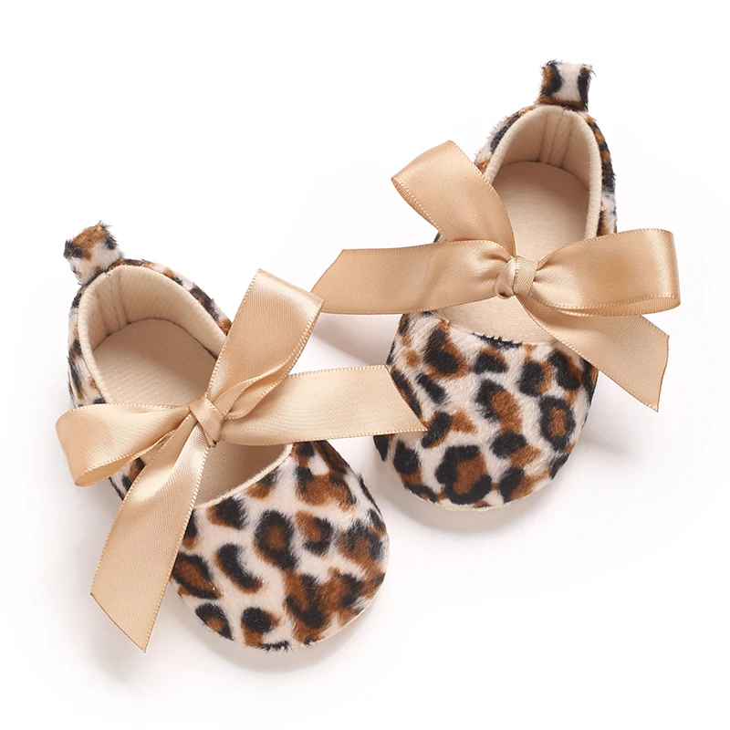 

Обувь для новорожденных детей 0-18 месяцев, милая спортивная обувь с леопардовым узором, сандалии, удобная прогулочная обувь на мягкой подошве