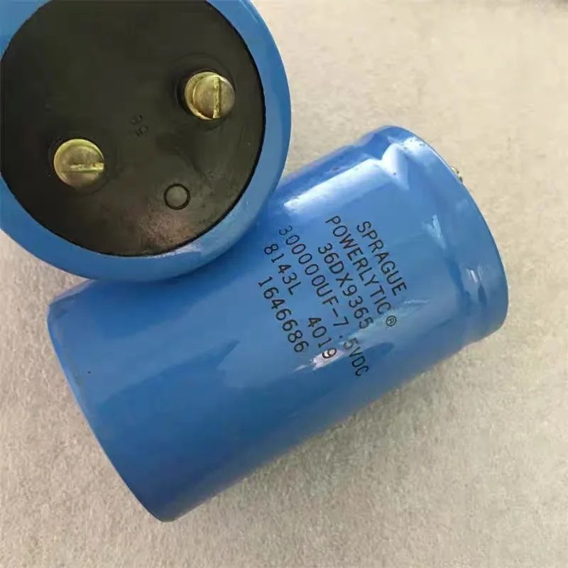 

Electrolytic capacitor 36dx9365 7.5V300000UF 75X115 Sprague 7.5 VDC