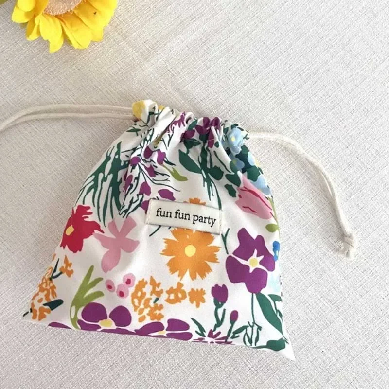 Cotton Linen Floral Storage Drawstring Bag Women Finishing Storage Pouch Cute Makeup Bag Christmas Gift Candy Jewelry Organizer