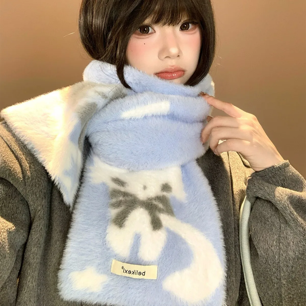 

Blue Fuzzy Knit Scarf for Women, Winter Thick Warm Atmospheric Wrap, Couple-Style Neckwear with Cozy Neck Support