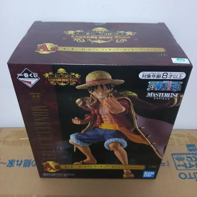 Leggendaria Era Una ricompensa Ichiban Kuji One Piece Mantello Rufy Figura Ornamenti periferici Bandai Banpresto Modello di fumetti giapponesi