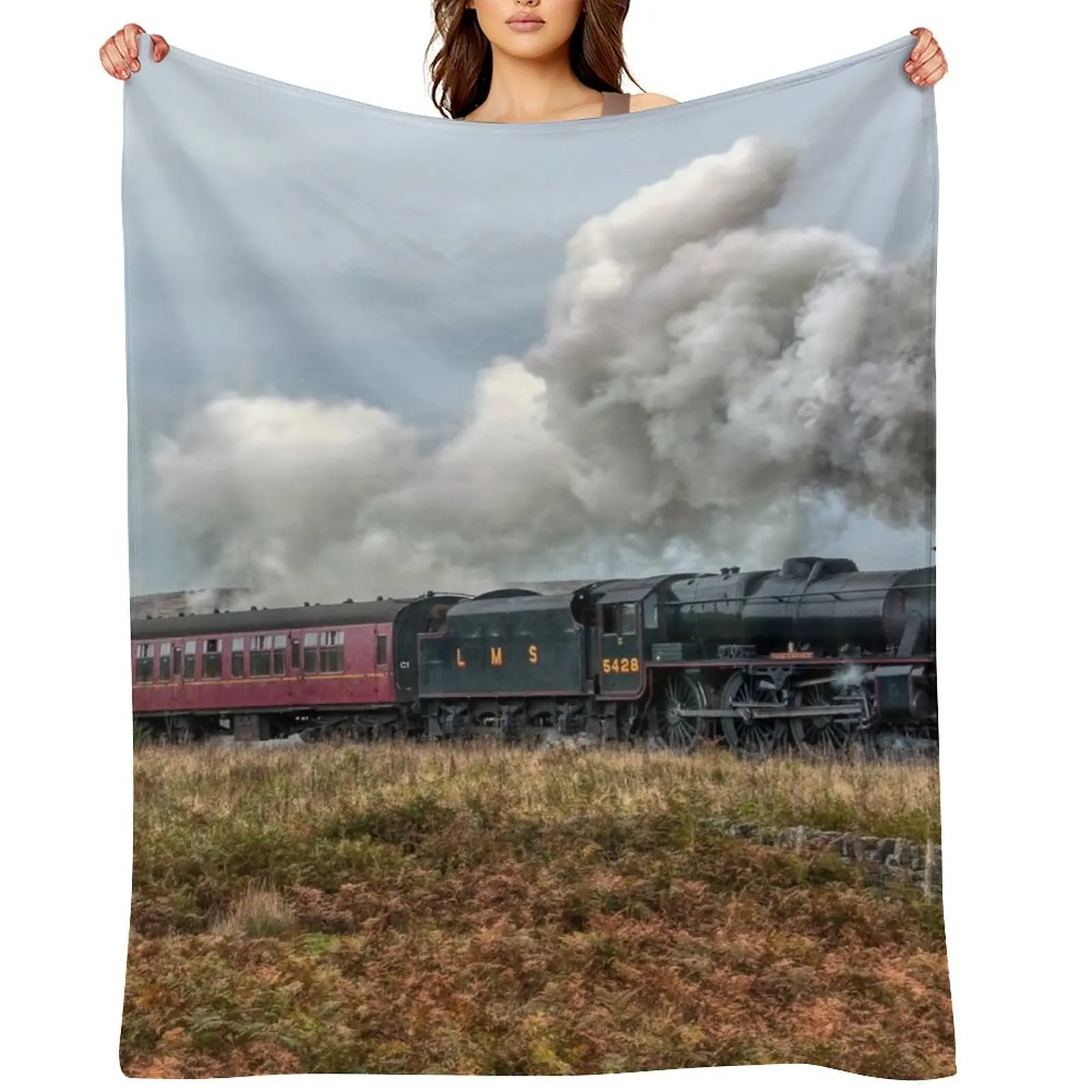 

LMS Black Five 5428 Throw Blanket Giant Sofa Furrys Beach Luxury Throw Blankets