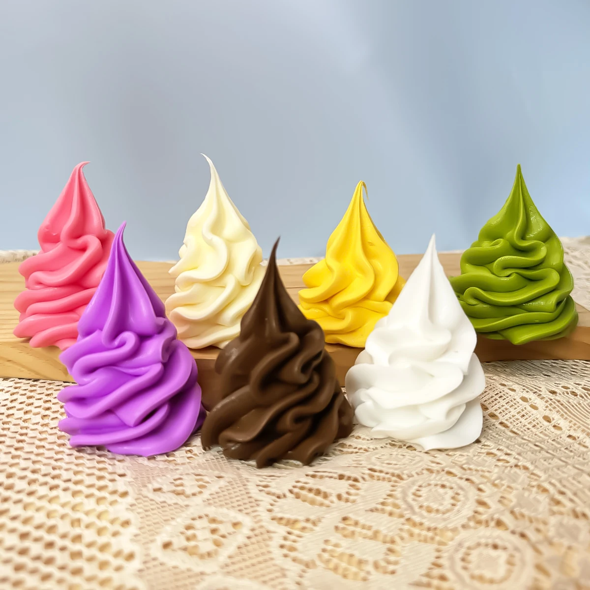 7x7cm Green Forest Japanese Hokkaido Ice Cream Toppers Soft Serve Matcha Flavor Plastic Food Model 3D Shape Dessert Cone Toys