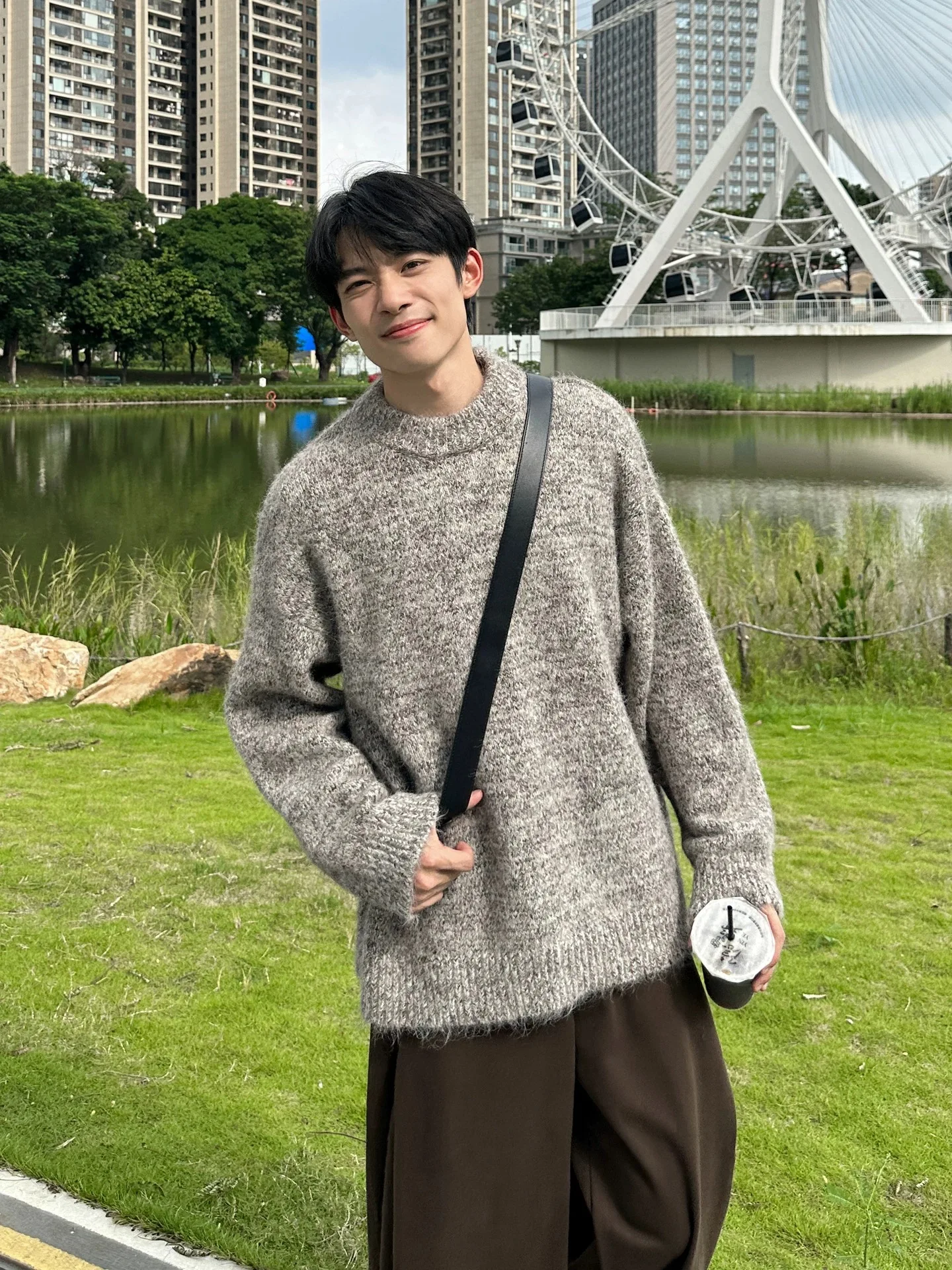 

Мужской свитер с круглым вырезом и цветочным узором в стиле ретро, свободного кроя, для осени и зимы, повседневный, удобный, из полиэстера, с длинными рукавами