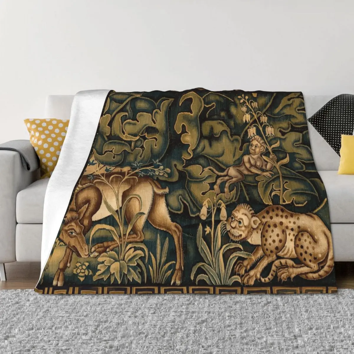 

FANTASTIC ANIMALS,DEER ,FLOWERS AND GREEN CABBAGE LEAVES ,Antique Floral Throw Blanket Plush Softest Blankets