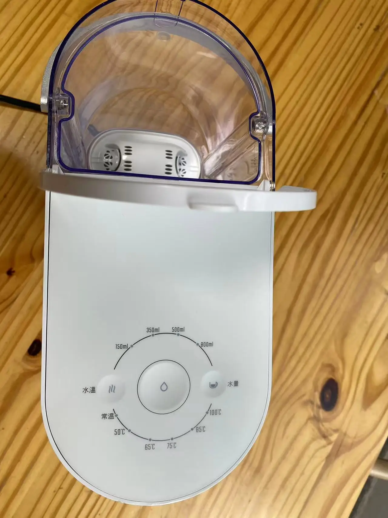 Distributore di acqua calda istantanea intelligente di vendita calda con serbatoio Distributore di acqua purificata per uso domestico su desktop per ufficio o uso domestico