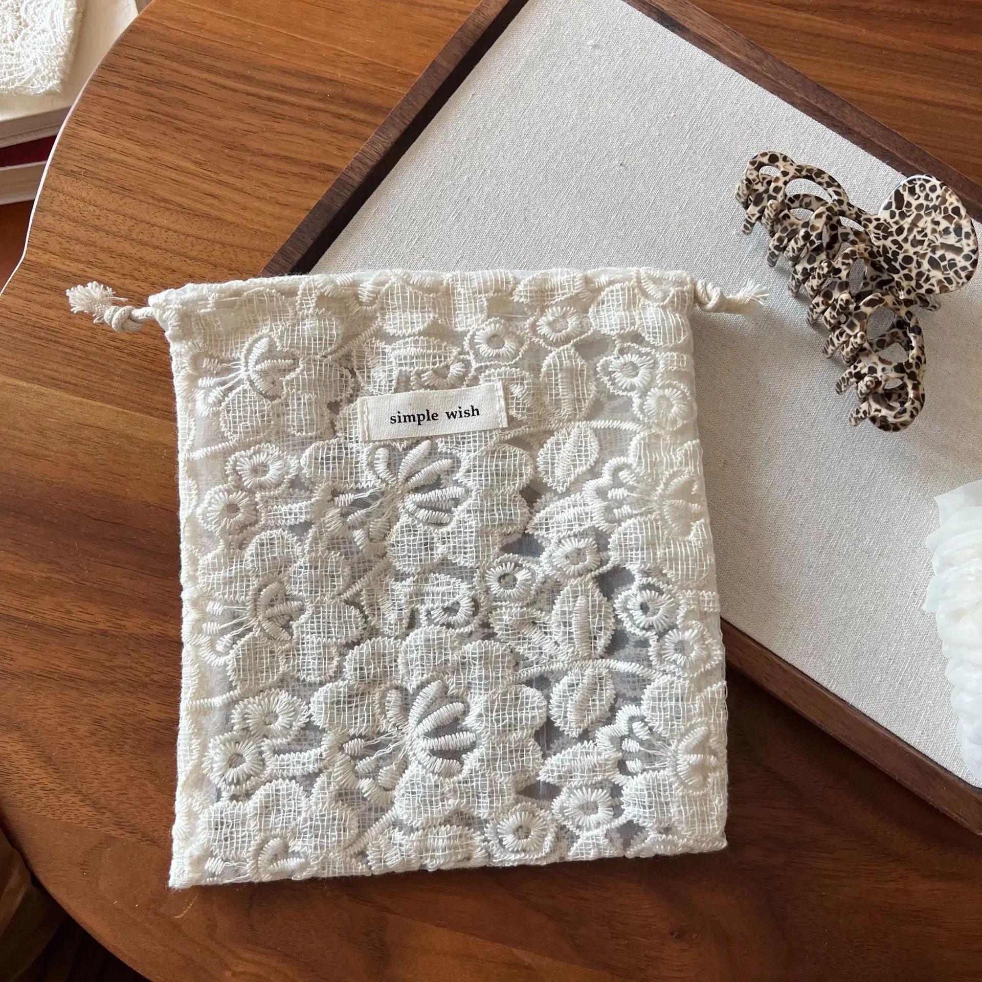 Retro-Aufbewahrungstasche aus Spitze, Aprikose, mit Spitzenausschnitt, bestickt, Mehrzweck-Organizer, Aufbewahrungstasche für Haarschmuck und Kopfhörer – Detail 27