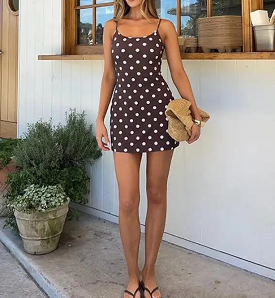 

2026 Summer Casual New Women's Fashion Elegant Sexy Printed Polka Dot Slim Fit and Slimming Temperament Bag Hip Suspender Dress