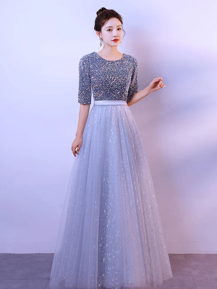 Funkeln des Abendkleid mit rundem Hals, elegantes, halb ärmel iges, schmal geschnittenes Brautjungfer kleid, klassisches boden langes Ballkleid aus Tüll