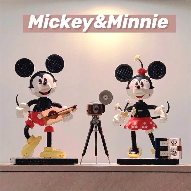 Disney MINISO 43179 Mickey And Minnie Ornaments Building Block Models Toys Newlywed Girlfriend Gifts Assembled Christmas Gifts