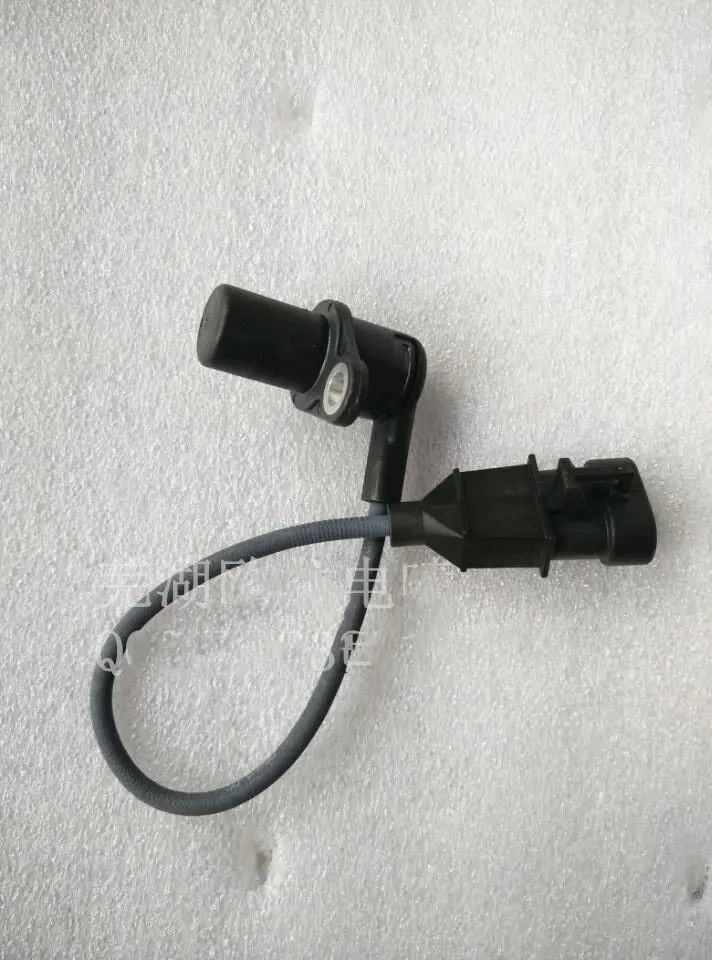 Original auto parts High quality Crankshaft Position Sensor 28129701 For Lifan 520 Geely MK FC