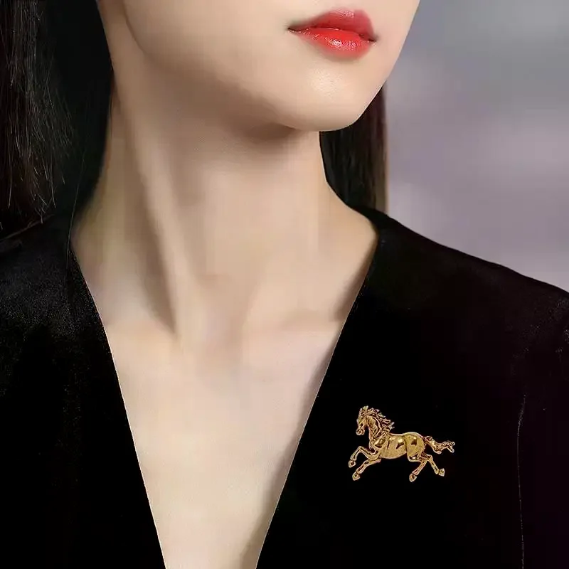 Enamel Horse Racing Brooch For Women Unisex Alloy Animal Brooches Clothing Accessories Corsage Jewelry Gift